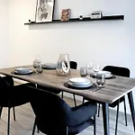 Lightplace • Design • Boxspring • Balkon • 2 Smart Tv •innenstadt