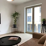Lightplace • Design • Boxspring • Balkon • 2 Smart Tv •innenstadt Daire *