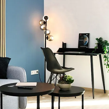 Lightplace • Design • Boxspring • Balkon • 2 Smart Tv •innenstadt