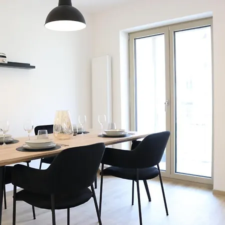 Lightplace • Design • Boxspring • Balkon • 2 Smart Tv •innenstadt *