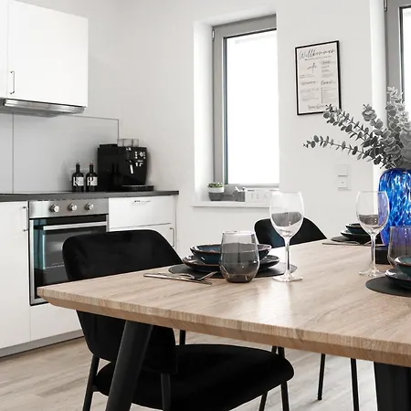 Lightplace • Design • Boxspring • Balkon • 2 Smart Tv •innenstadt *