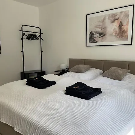 Lightplace • Design • Boxspring • Balkon • 2 Smart Tv •innenstadt בראונשווייג