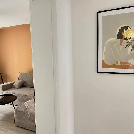 Lightplace • Design • Boxspring • Balkon • 2 Smart Tv •innenstadt